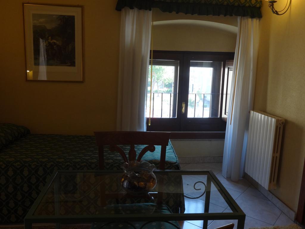 Hotel Centrale Europa Catania Room photo
